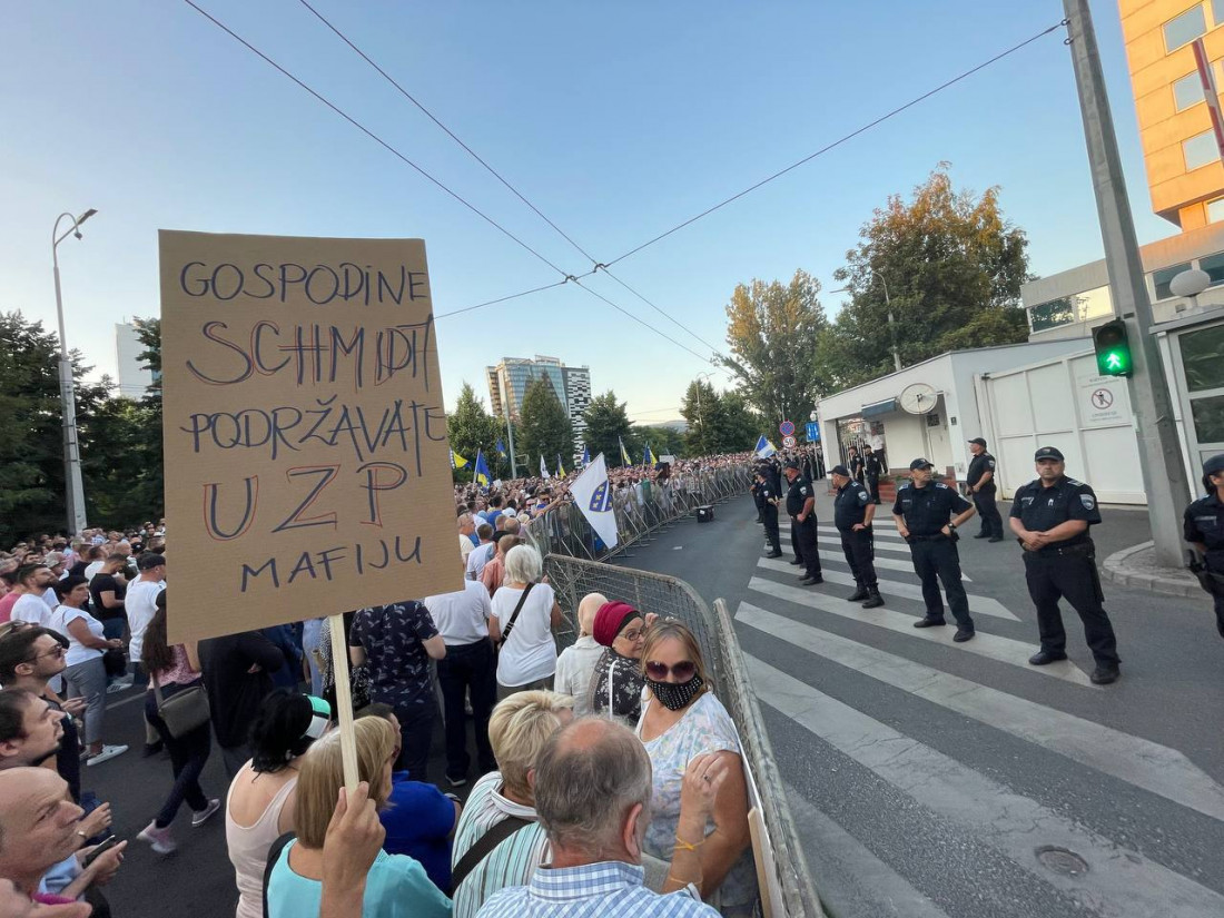 Tip Ba Nastavljeni Protesti Ispred Ohr A Gra Ani Protiv Podjela U Bih