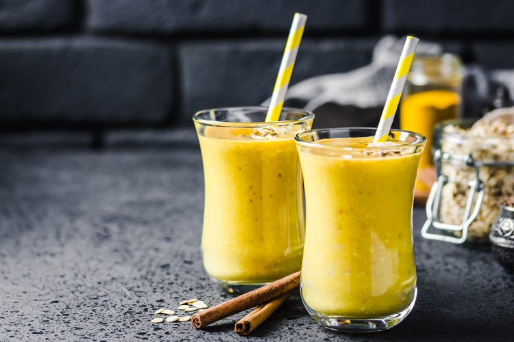 Voćni smoothie sa kurkumom i đumbirom TIP ba