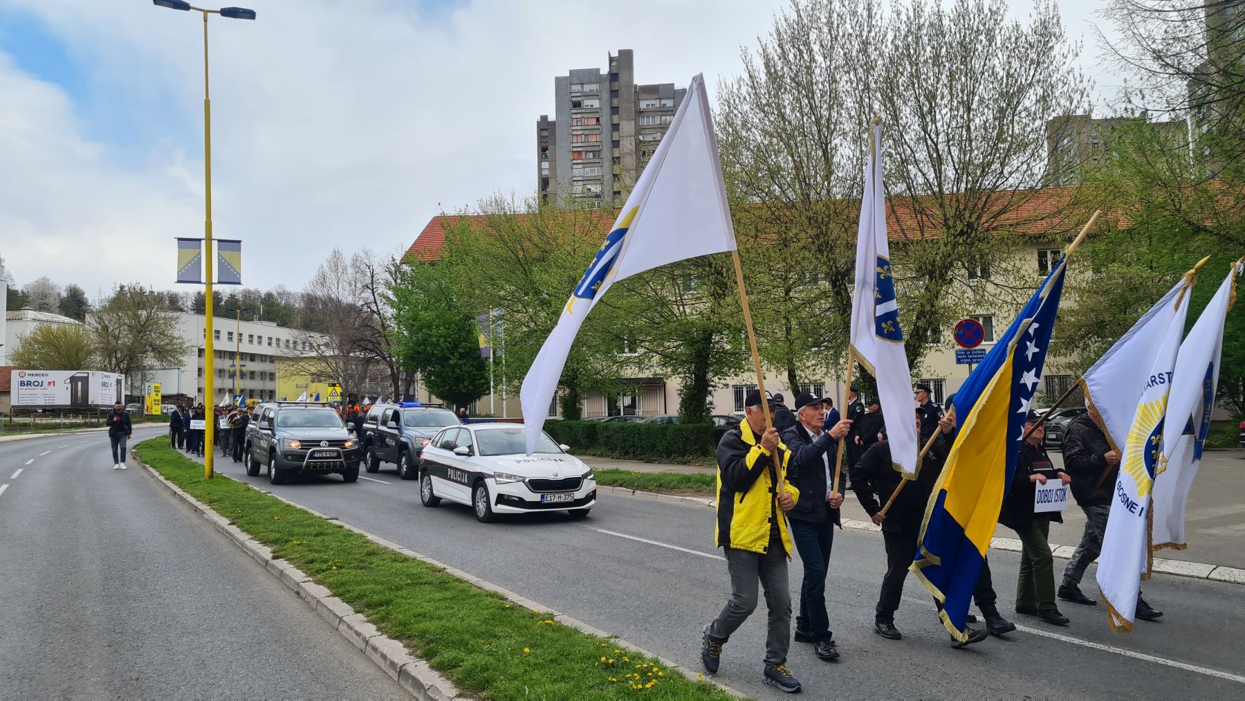 Foto U Tuzli Sve Ano Obilje En Dan Armije Republike Bosne I