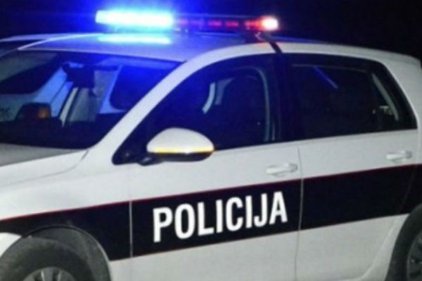 Ubijena žena u naselju Požarike u Gradačcu, uhapšen muškarac Ubijena žena u naselju Požarike u Gradačcu, uhapšen muškarac