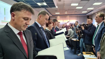 Foto: Edis Dervišagić (SDP) iz Gradačca novi premijer TK; Ovo su ministri u Vladi TK