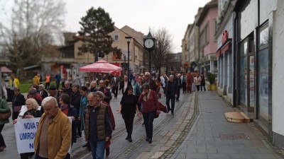 Foto/Tuzla: Penzioneri zahtijevaju evropski prosjek penzija, najavljuju krivične prijave i proteste 2.aprila