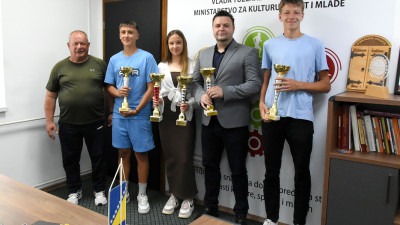Foto: Ministar Gazdić upriličio prijem za teniske nade TK