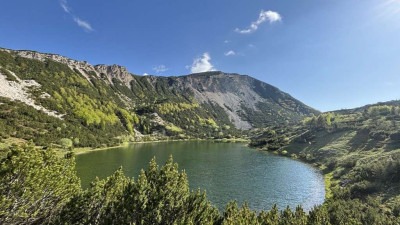BiH: Šatorsko jezero – Netaknuti biser prirode koji turisti posjećuju uprkos lošem putu