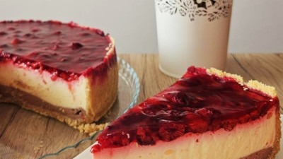 Ljetna mileram torta s voćem je osvježenje koje svi traže, imamo provjereni recept