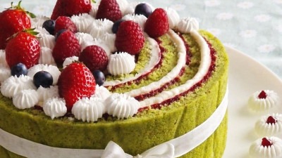 Smotana torta od malina i pistacija