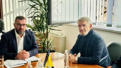 Foto: Gradonačelnik Srebrenika Adnan Bjelić razgovarao sa državnim zastupnikom Jasminom Imamovićem