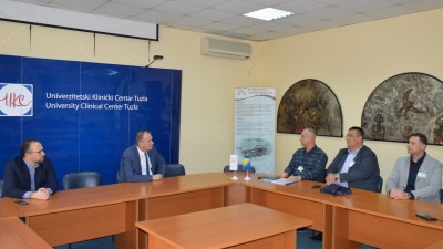 Tim vanjskih ocjenjivača Agencije za kvalitet i akreditaciju u radnoj posjeti UKC Tuzla