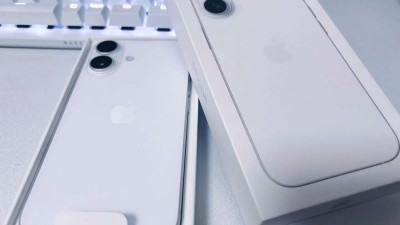 Apple se približava tržišnoj vrijednosti od 4 biliona dolara zbog velike potražnje za iPhoneom 17