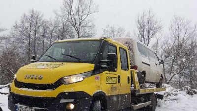 Obavezna zimska oprema u BiH: Gume, lanci i provjera vozila prije zime