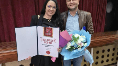 Foto: Gradsko vijeće Tuzla prvom predsjedniku URDOSA Mehi Sadikoviću posthumno uručilo  priznanje Tuzlanska lenta