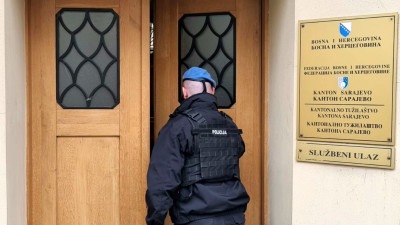 Ukinut pritvor sarajevskom policajcu osumnjičenom za seksualni odnos s maloljetnicom