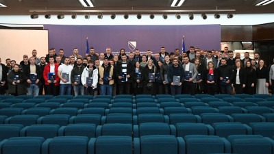 Foto: Podrška mladim poljoprivrednicima – Federalno ministarstvo osiguralo 7,7 miliona KM