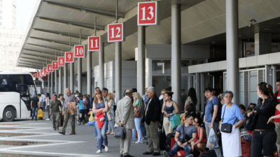 Bh. dijaspora je uspavani div: “Može li tetka iz Njemačke spasiti bh. ekonomiju?”
