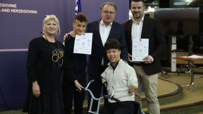 Video: Dodijeljene nagrade najboljim sportistima, trenerima i klubovima iz Federacije BiH