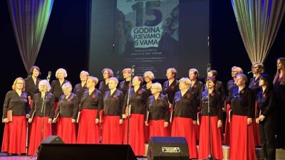 Božićni koncert u BKC-u Tuzla: Ženski pjevački zbor “Slovenčice”