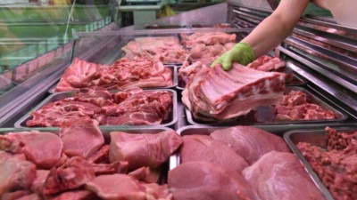 Uvoz goveđeg mesa u BiH iz Brazila, Argentine, Paragvaja i Urugvaja privremeno zabranjen – šta stoji iza odluke