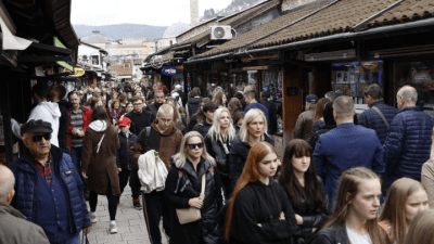 Loše se hranimo, obrazujemo i liječimo, jer priča o strahu ubija svaki pokušaj kritike
