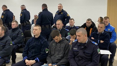 Jednomjesečni pritvor za 14 osumnjičenih zbog organiziranog napada kod Aerodroma Tuzla