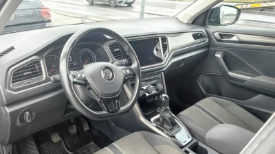 Sigurnost ispred ekrana: Fizičke tipke se vraćaju u automobile