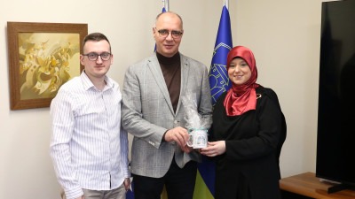 Foto: Gradonačelnik Lugavić razgovarao s predstavnicima Udruženja „Krila nade“ o podršci onkološkim pacijentima