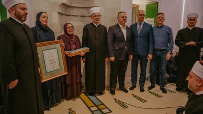 Foto: Svečano obilježen Dan Medžlisa Tuzla; Gazi Turali-begova plaketa posthumno dodijeljena rahmetli ef. Lugaviću