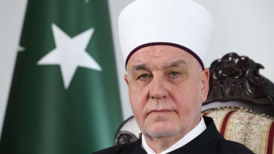 Ramazanska poruka reisa Kavazovića: Biti Bogu pokoran – privilegija u vremenu nemorala i nasilja