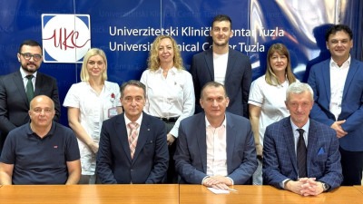 Foto: U UKC Tuzla obilježeno 45 godina rada Katedre za otorinolaringologiju Medicinskog fakulteta Univerziteta u Tuzli