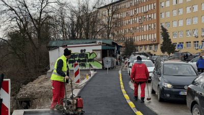 Završeni radovi na sanaciji trotoara kod UKC-a Tuzla
