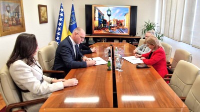 Foto: Potpisan Memorandum o razumijevanju i saradnji na promociji i unapređenju javnog zdravlja u Tuzli