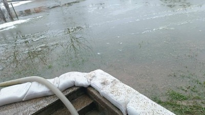 Problemi u Tuzlanskom kantonu: Brana Modrac pred prelijevanjem, poplavljeni stambeni objekti u Srebreniku i Živinicama