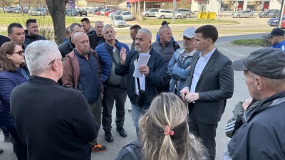 Foto: Premijer Tuzlanskog kantona razgovarao sa bivšim radnicima Koksare