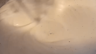 Video: Osnovni umaci koje bi trebao znati svaki kuhar, znate li ih pripremiti i vi?