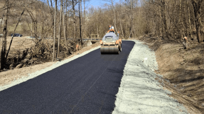 Foto: Završeni radovi na sanaciji i asfaltiranju puta u tuzlanskom naselju Kovačica