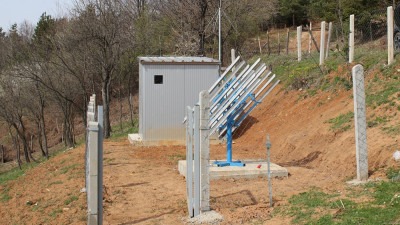 Foto: Općina Kalesija instalirala protivgradnu zaštitu kako bi zaštitila poljoprivrednu proizvodnju