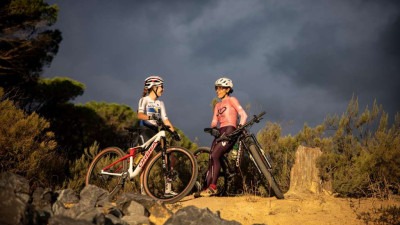 Lejla Njemčević sa timskom kolegicom ‘brusi’ formu pred start najteže utrke na svijetu