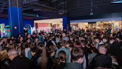 Foto: Spektakularno otvorenje u Gračanici; Stotine mladih dočekalo najveću arkadnu arenu u BiH