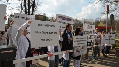 Strukovni sindikat doktora medicine i stomatologije TK uputio otvoreno pismo: Poštovani stanovnici Tuzlanskog kantona, IZVINITE!