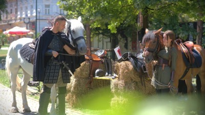 ‘Proljeće u Tuzli’: Vikend će oduševiti najmlađe; Srednjovjekovne viteške igre i prezentacija Konjičkog kluba Vranac: ‘Mali jahači proljeća’