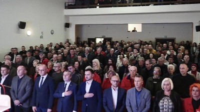 Foto: Javna tribina SDP-a u Kalesiji: ‘Politika odgovornosti, rada i konkretnih rezultata’