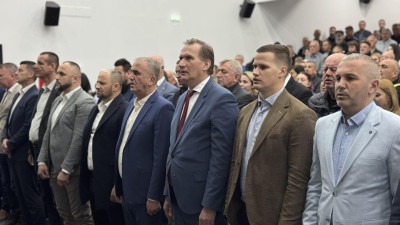 Foto: U Doboj Istoku održana javna tribina KO SDA TK: ‘Uz državu i narod’