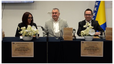 Foto: Promovisana monografije povodom 75 godina JU Osnovne muzičke škole Tuzla autora prof.dr. Miradeta Zulića