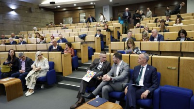 Video: U Parlamentu FBiH otvorena rasprava o uvođenju univerzalnog dječijeg dodatka