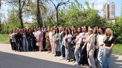 Foto: Učenici i profesori Ekonomske i upravne škole Osijek posjetili Skupštinu Tuzlanskog kantona