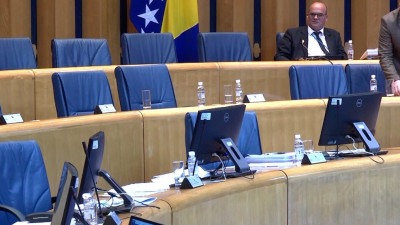 Prazne sale, novčanici puni: Delegati ne dolaze na sjednice, ali primanja uredno uzimaju; Čović: ‘Ja radim 24 sata, trideset dana u mjesecu’