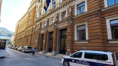 Trojica muškaraca osuđeni na ukupno 38 godina zatvora zbog silovanja djevojke u Sarajevu