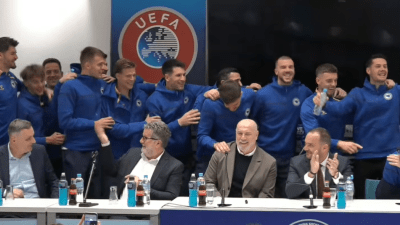 Video/Barbarez zaplakao: ‘Sinovi moji, hvala vam što sam vaš trener! Moj san je da čujem himnu na SP’; Džeko: ‘Za otprilike mjesec i po bih se trebao vratiti na teren’