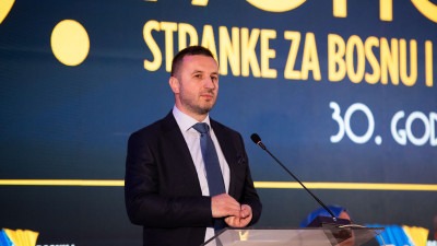 Foto: Semir Efendić ponovo izabran za predsjednika Stranke za BiH