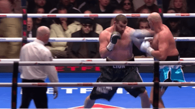 Video: Tyson Fury pobijedio je Arslanbeka Mahmudova, evo koliko je zaradio 