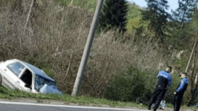 Jedna osoba poginula, četiri povrijeđene, u saobraćajnoj nesreći kod Tuzle